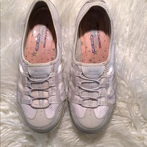 Women’s size 9.5 sketchers with memory foam slip on sneaker